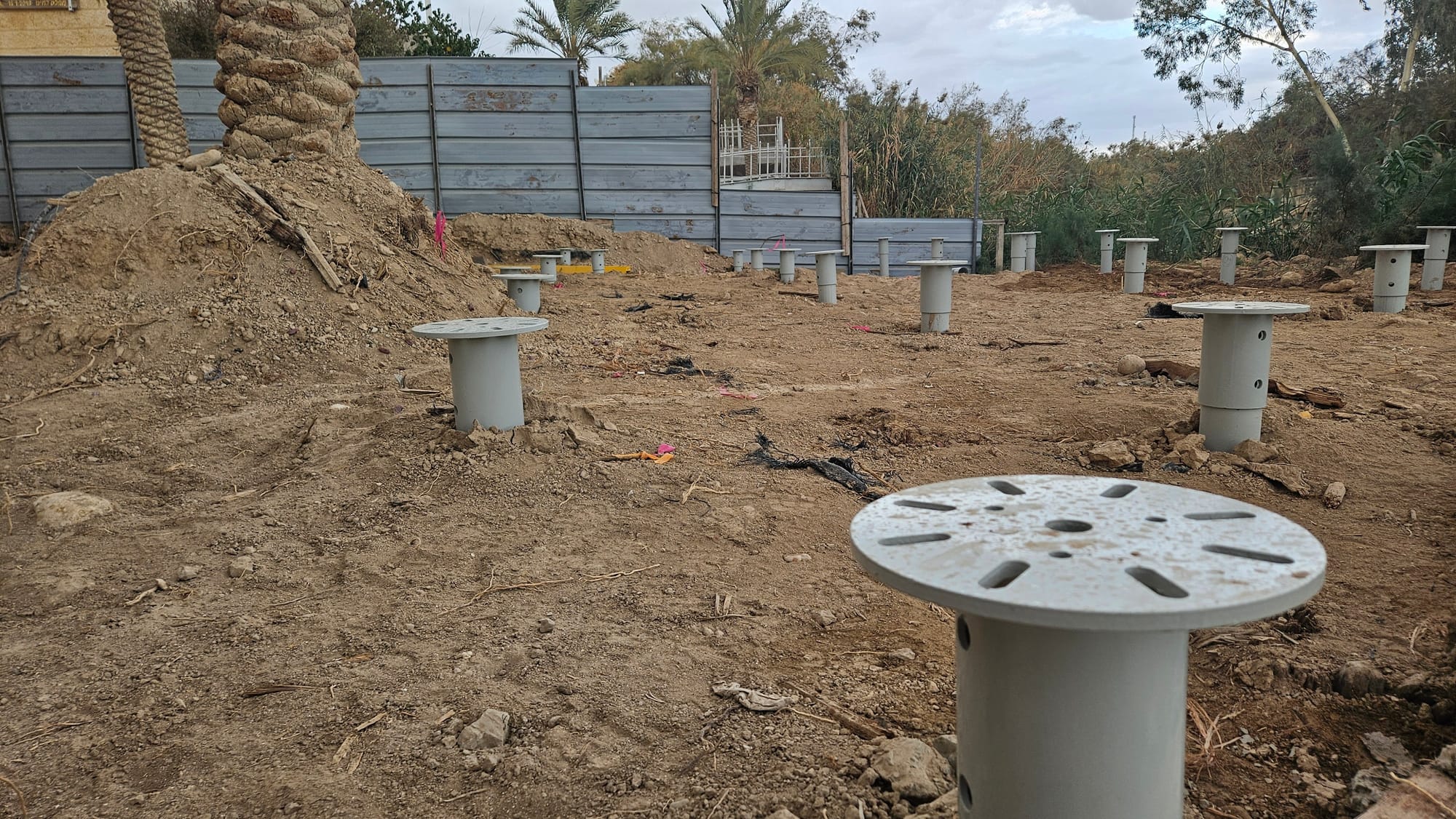 ברגי קרקע לדק ציבורי