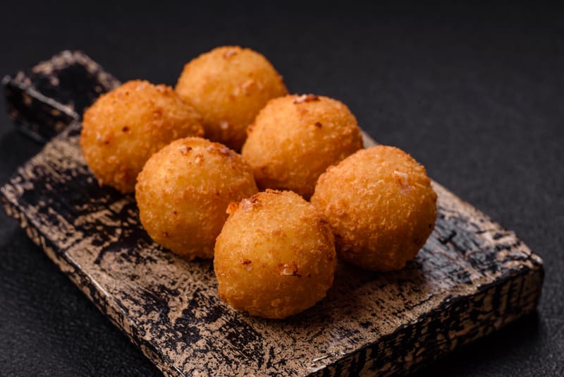 Cromesquis raclette, jambon fumé & truffe noire