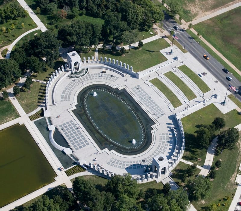WORLD WAR II MEMORIAL