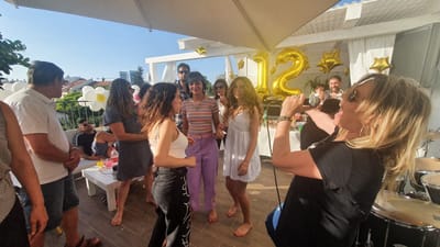 אודות image