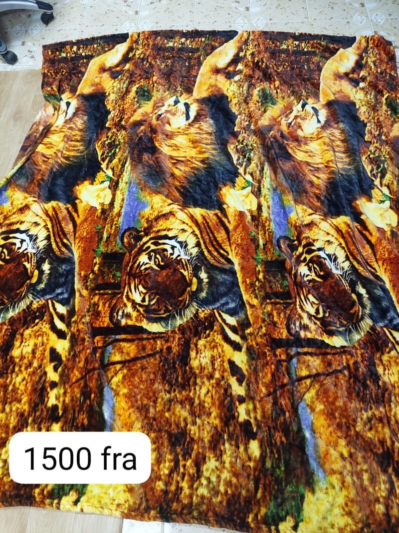 FRAZADA GRUESA DOBLE