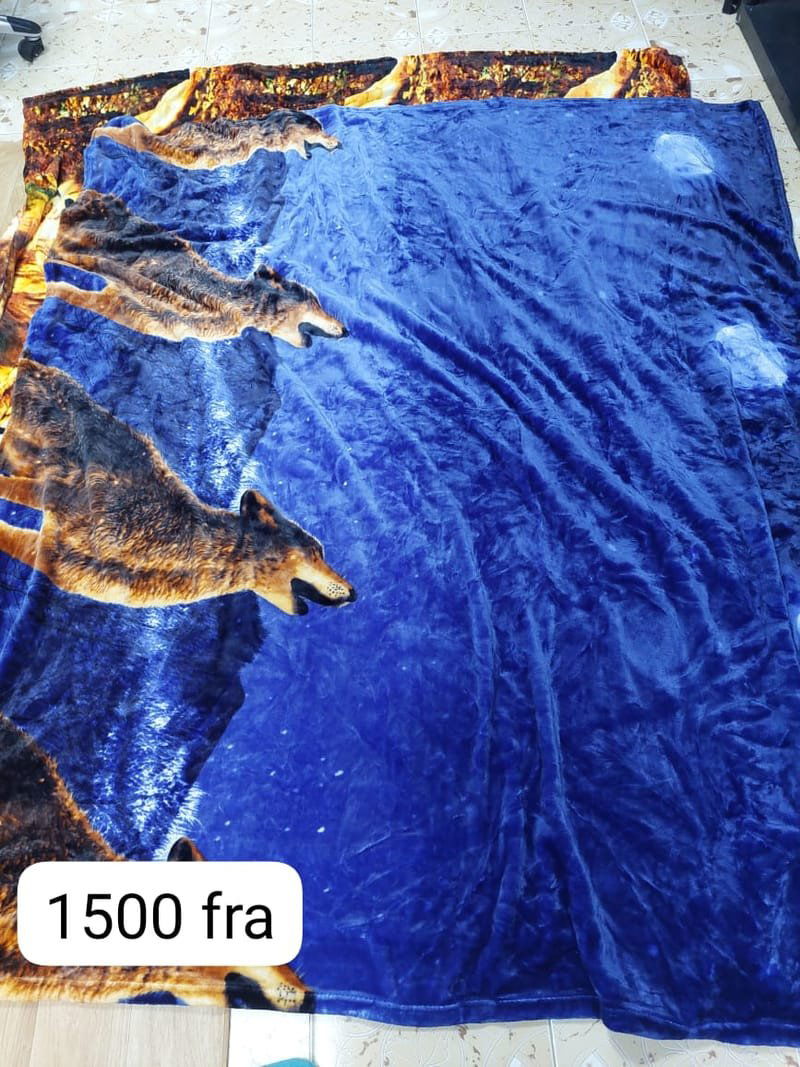 FRAZADA GRUESA DOBLE