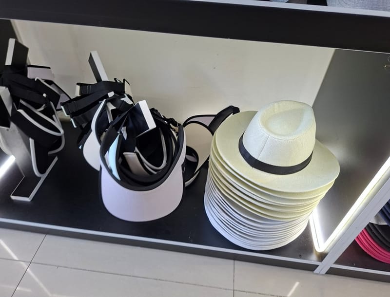 TIENDA DE GORRAS - SOMBRERA ADRIANA