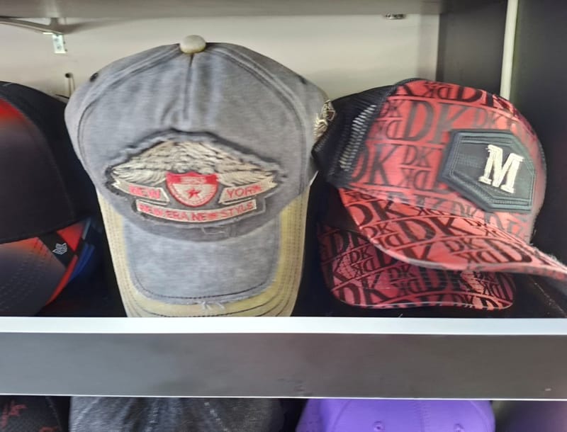 TIENDA DE GORRAS - SOMBRERA ADRIANA