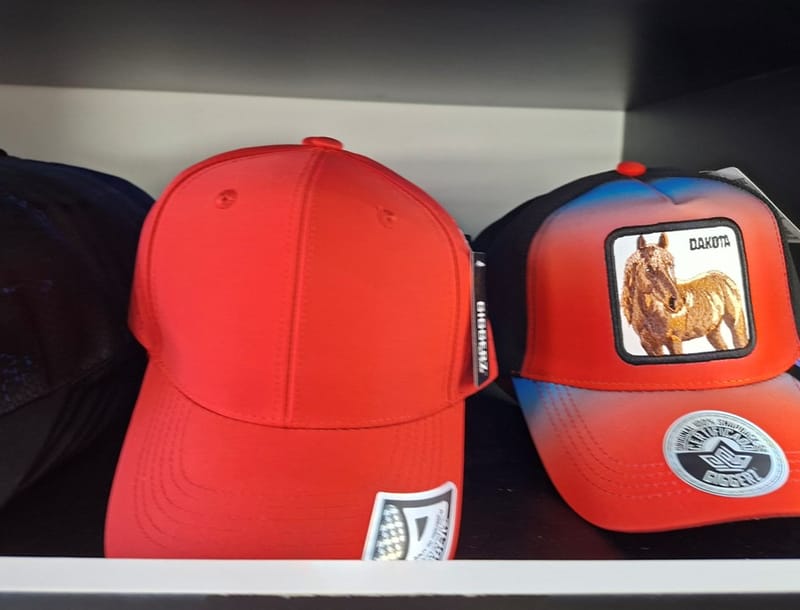 TIENDA DE GORRAS - SOMBRERA ADRIANA