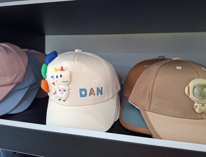 TIENDA DE GORRAS - SOMBRERA ADRIANA