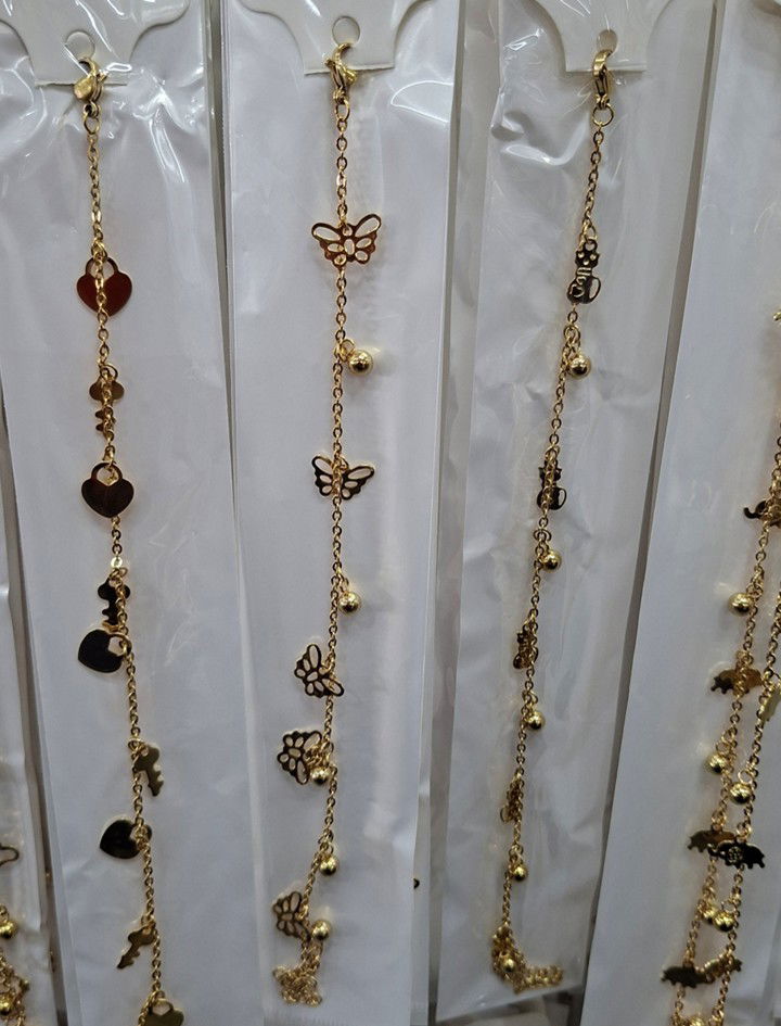 TOBILLERAS DE B/. 1.45