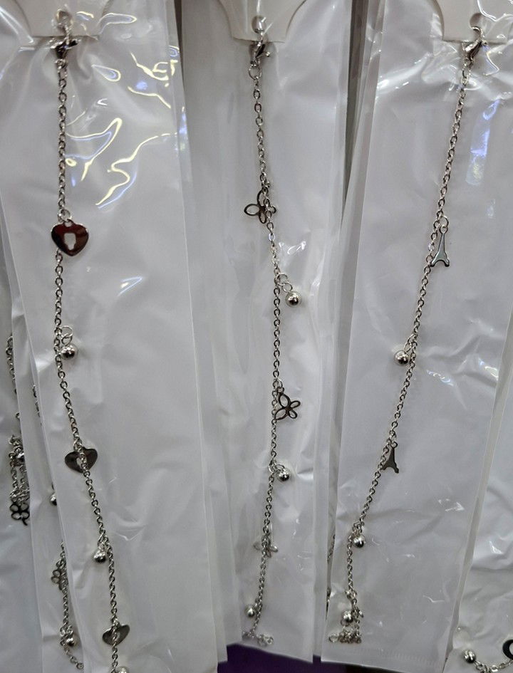 TOBILLERAS DE B/. 1.45