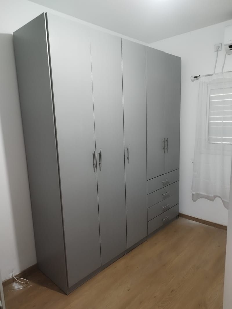 פירוק והרכבה ארונות רהיטים.