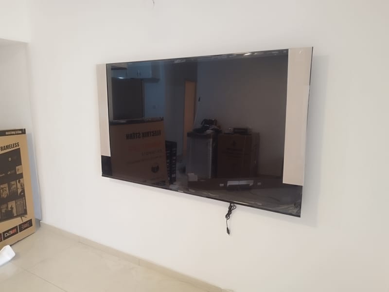 התקנת טלוויזיות.