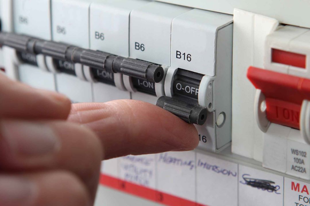 How circuit breakers work? Image 2