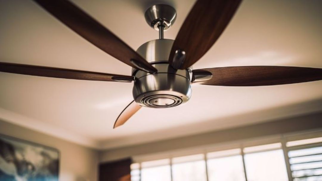 Why Does My Electric Ceiling Fan Turn On but Not Spin? Image 2