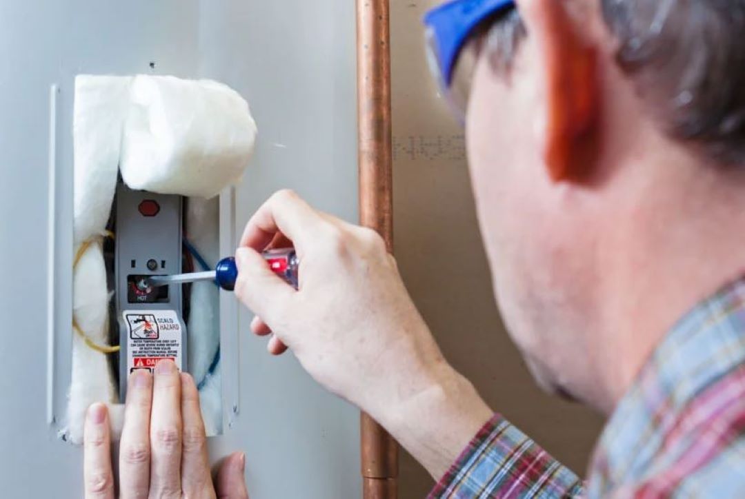 Common Signs of a Faulty Water Heater Switch. Image 8