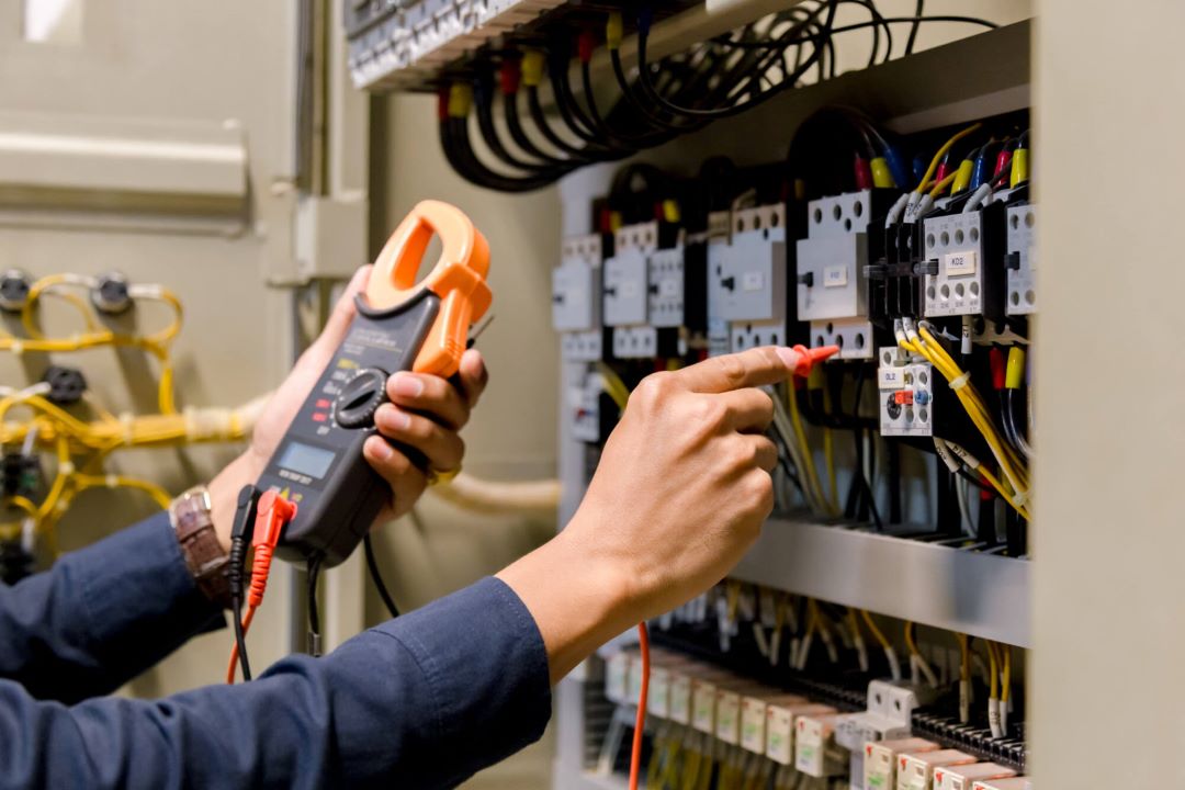 What is a licensed electrical worker (LEW) in Singapore? Image 2