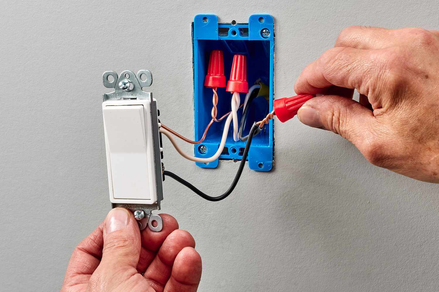 How to Install USB Outlet. Image 3