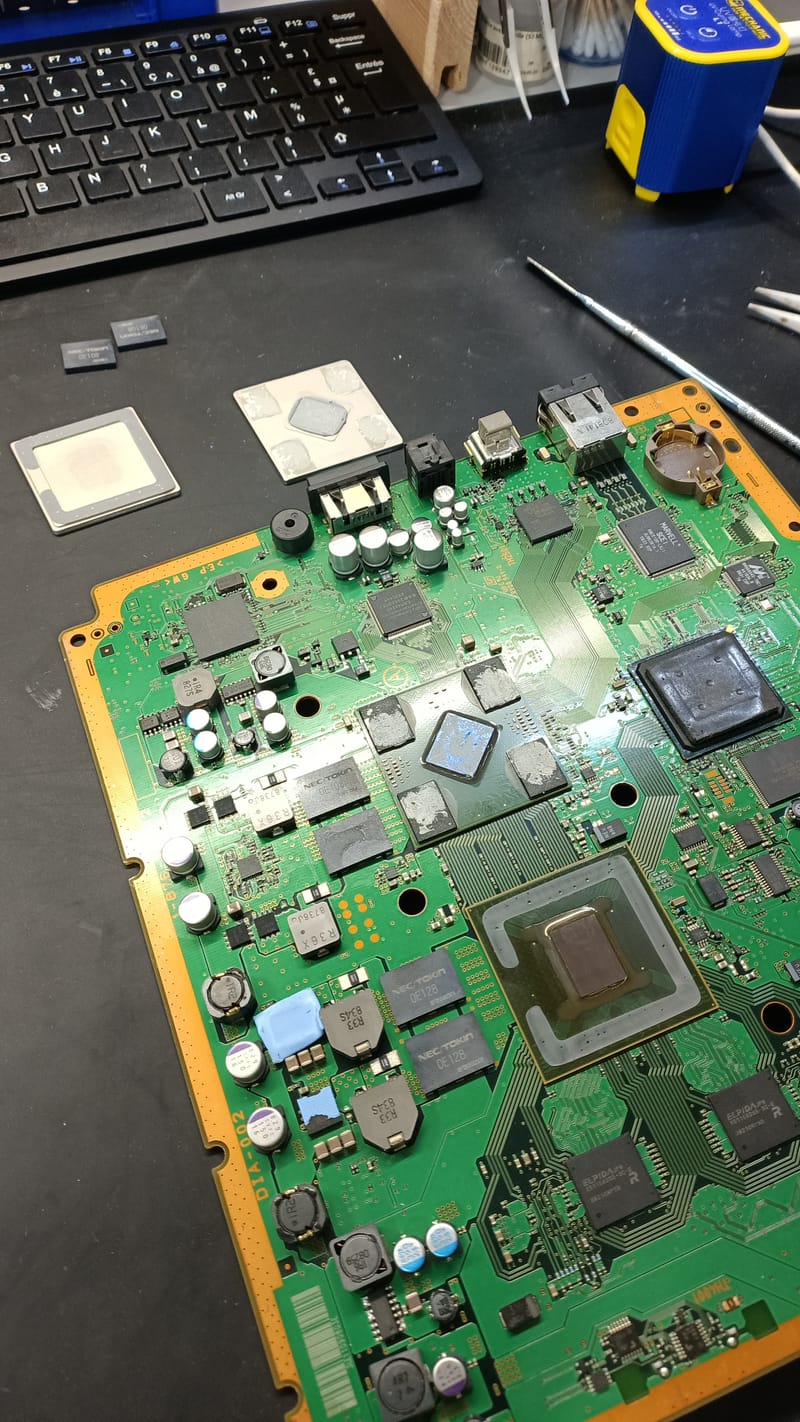 Restaurer le Plaisir du Jeu : Instantanés de Réparation de Consoles