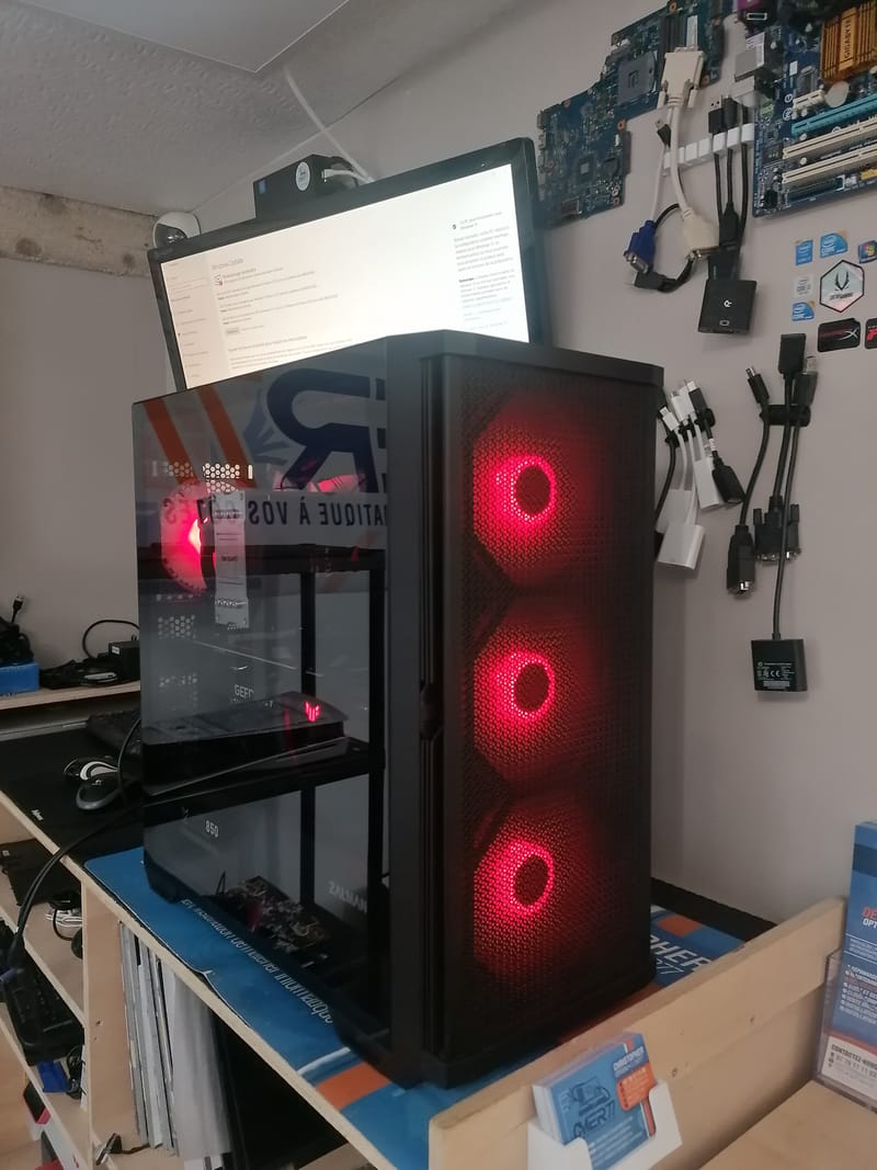 PC Gamer & Montage : Création sur Mesure