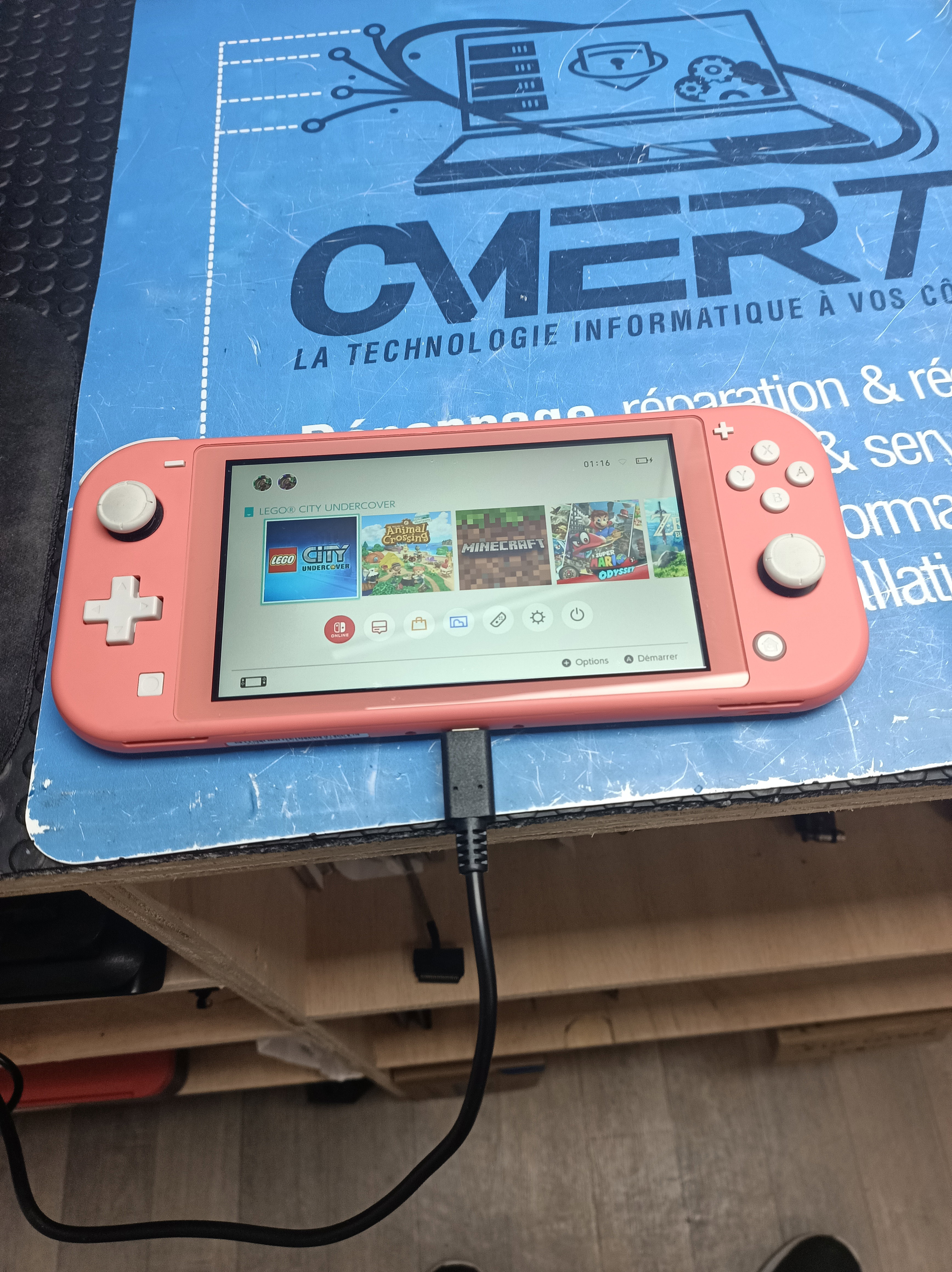 Restaurer le Plaisir du Jeu : Instantanés de Réparation de Consoles