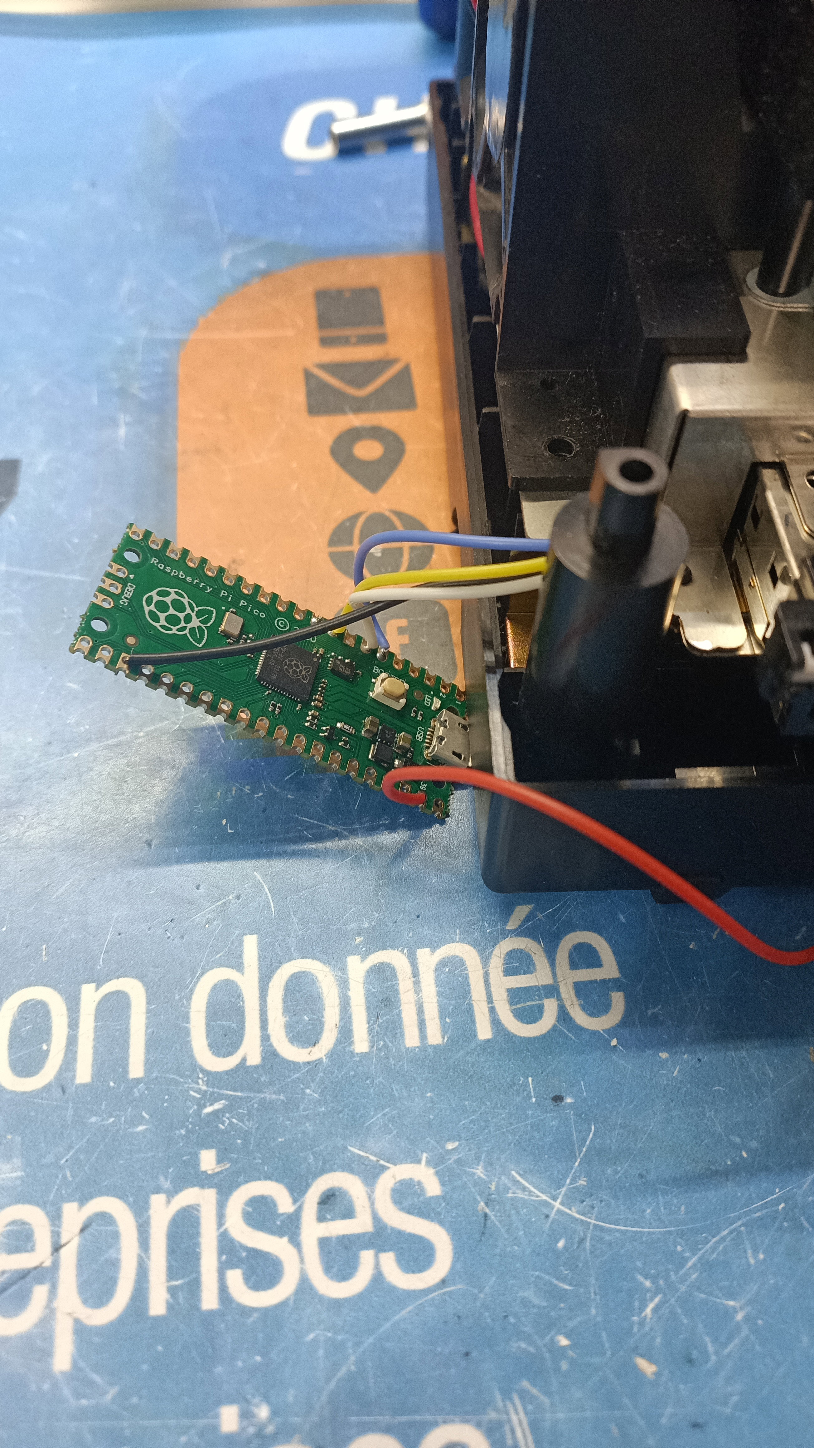 Restaurer le Plaisir du Jeu : Instantanés de Réparation de Consoles