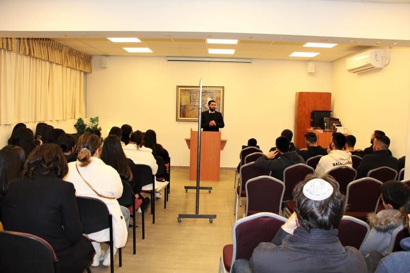 שיעורים והרצאות