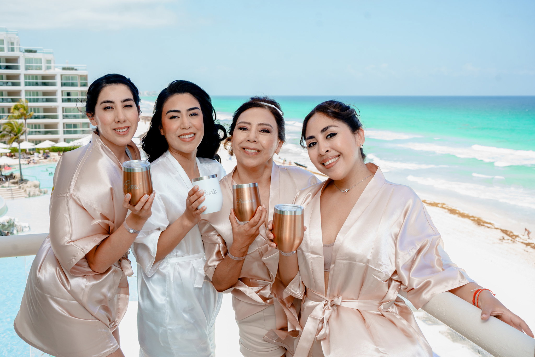 Wedding portraits in Cancun