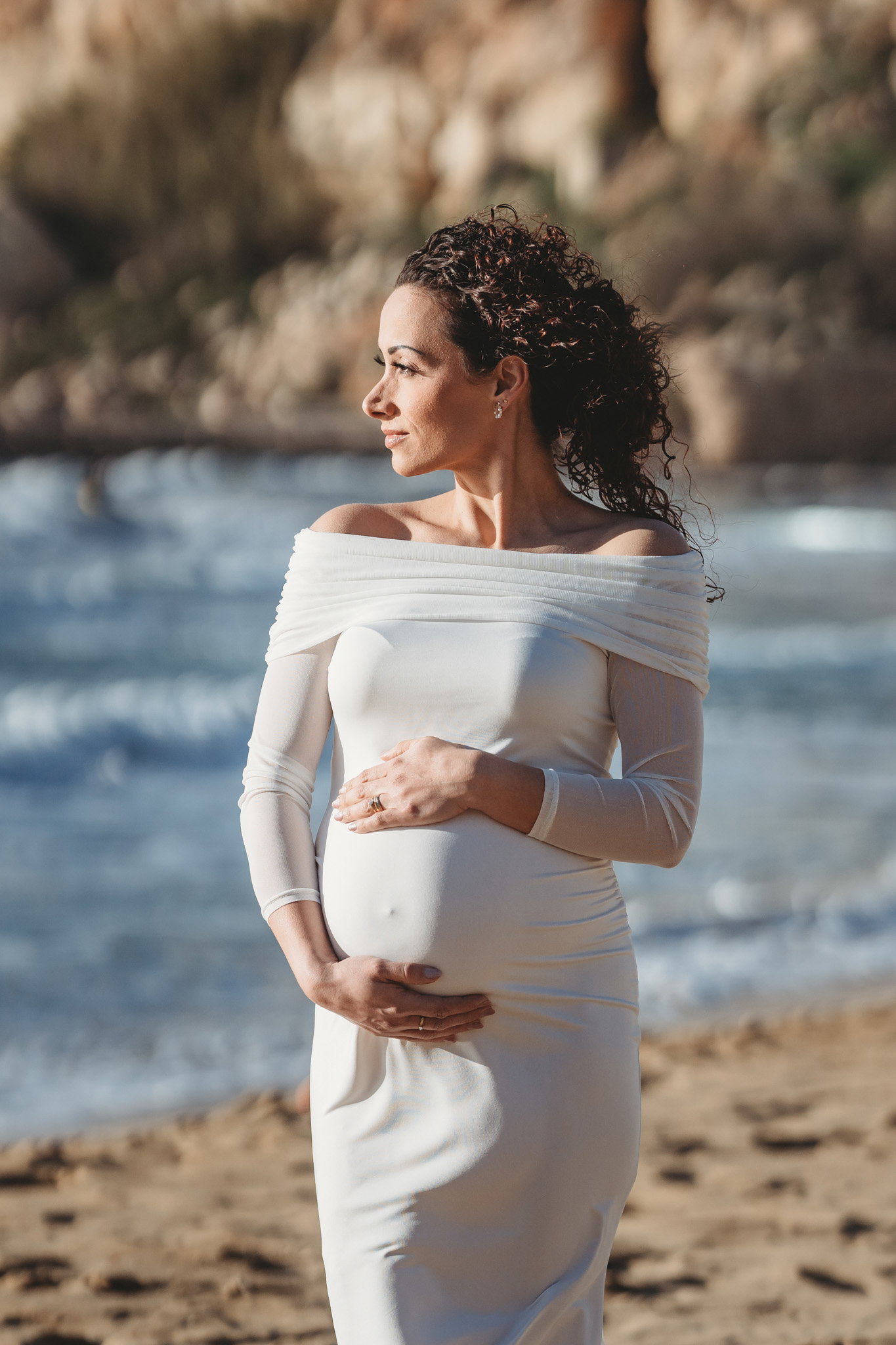 Maternity Photoshoot on the beach in Malta