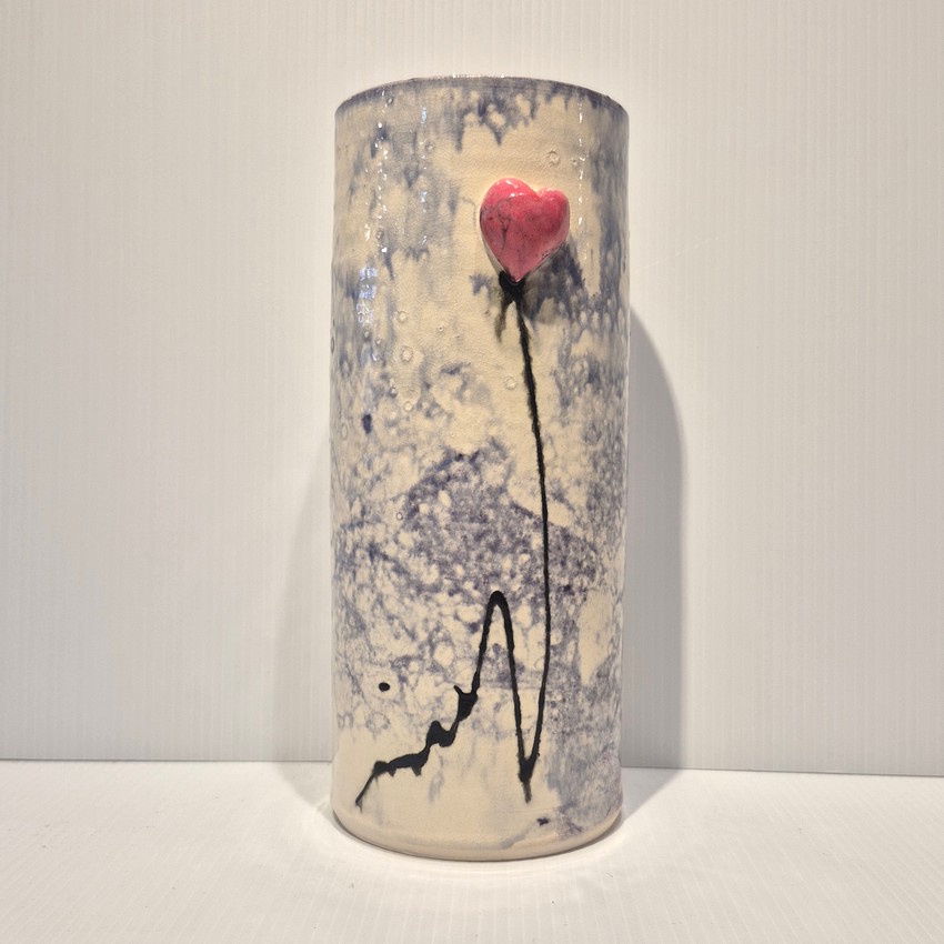 "Bubble heart balloon vase 2"