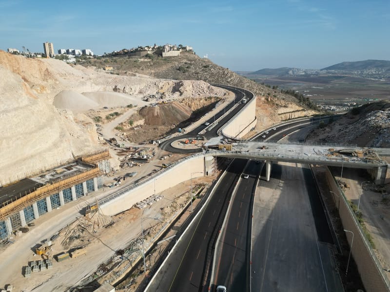 ערי הצפון :בשורה לנהגים: נפתח לתנועה מחלף חדש בצפון-מתחבר ישירות לכביש המנהרות, עוקף את צומת המוסכים