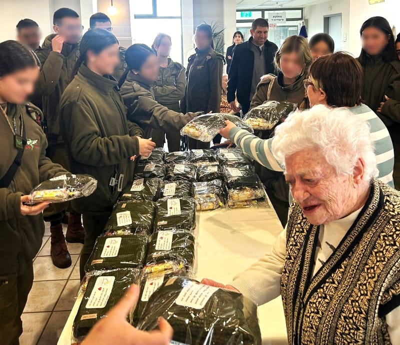 ערי הצפון :מקומי עפולה: האזרחים הוותיקים מצדיעים לחיילי חטיבת כפיר