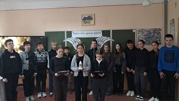 "Чорно-білі крила журби. Чорнобиль."