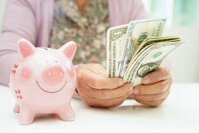 מדריך למיסוי הכנסות מפיקדונות ומתוכניות חיסכון והקלות מס לגמלאים