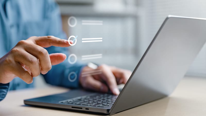 Online Contract Assistant