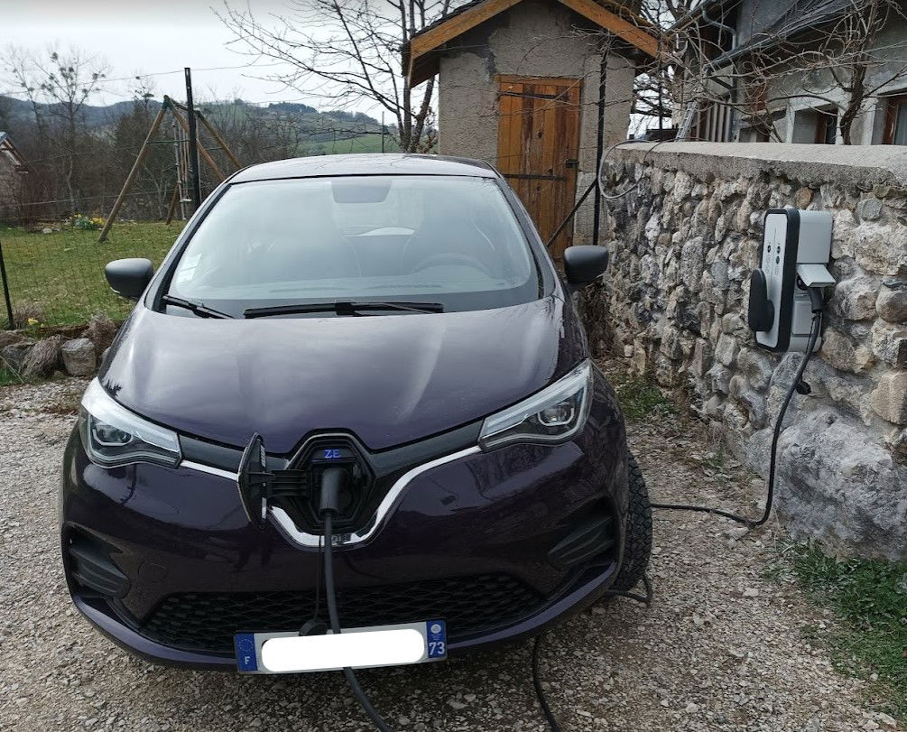 borne de recharge renault zoe