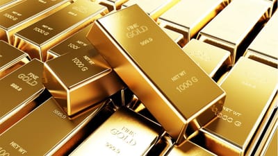 الذهب يتحرك بحذر بين نيران السياسة وترقب التضخم