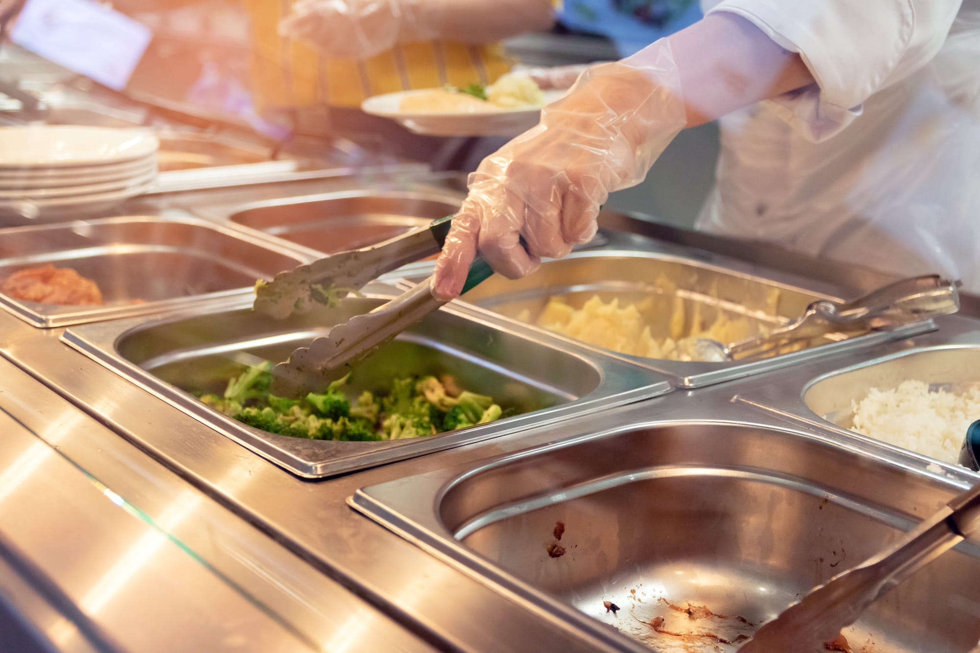 How to Avoid Common Normative Mistakes in Choosing Catering Services