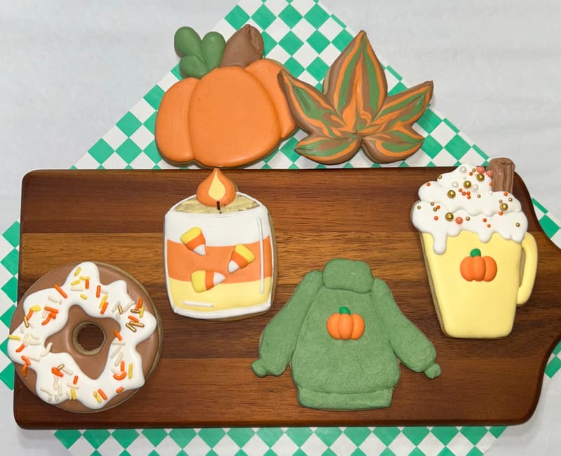 Sweater Weather Cookie Class 10/25 1pm-3pm