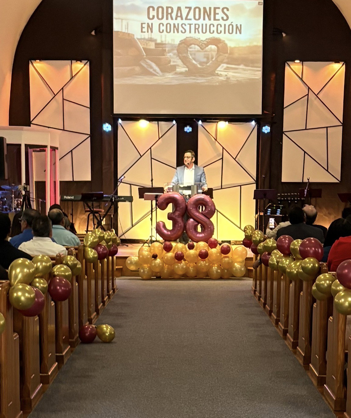 Pastor invitado: Reinaldo Quintanilla