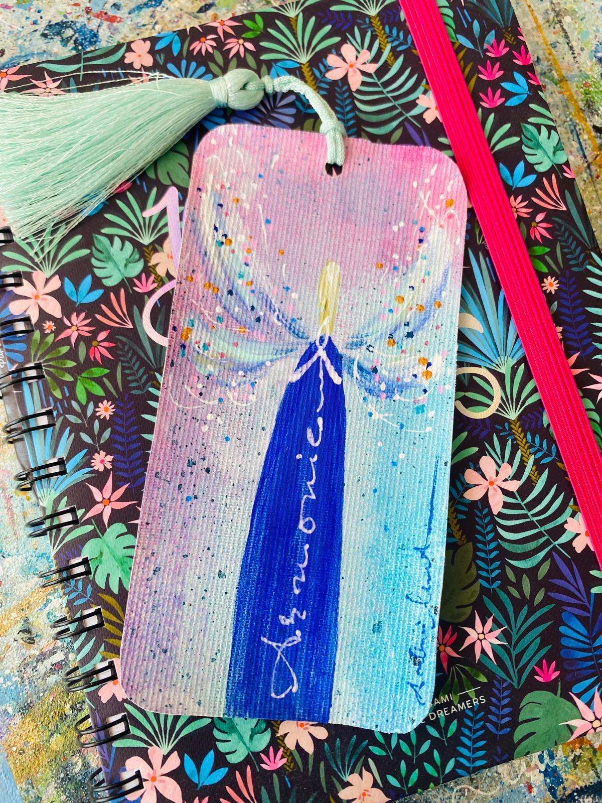 Livres, journaux, signets