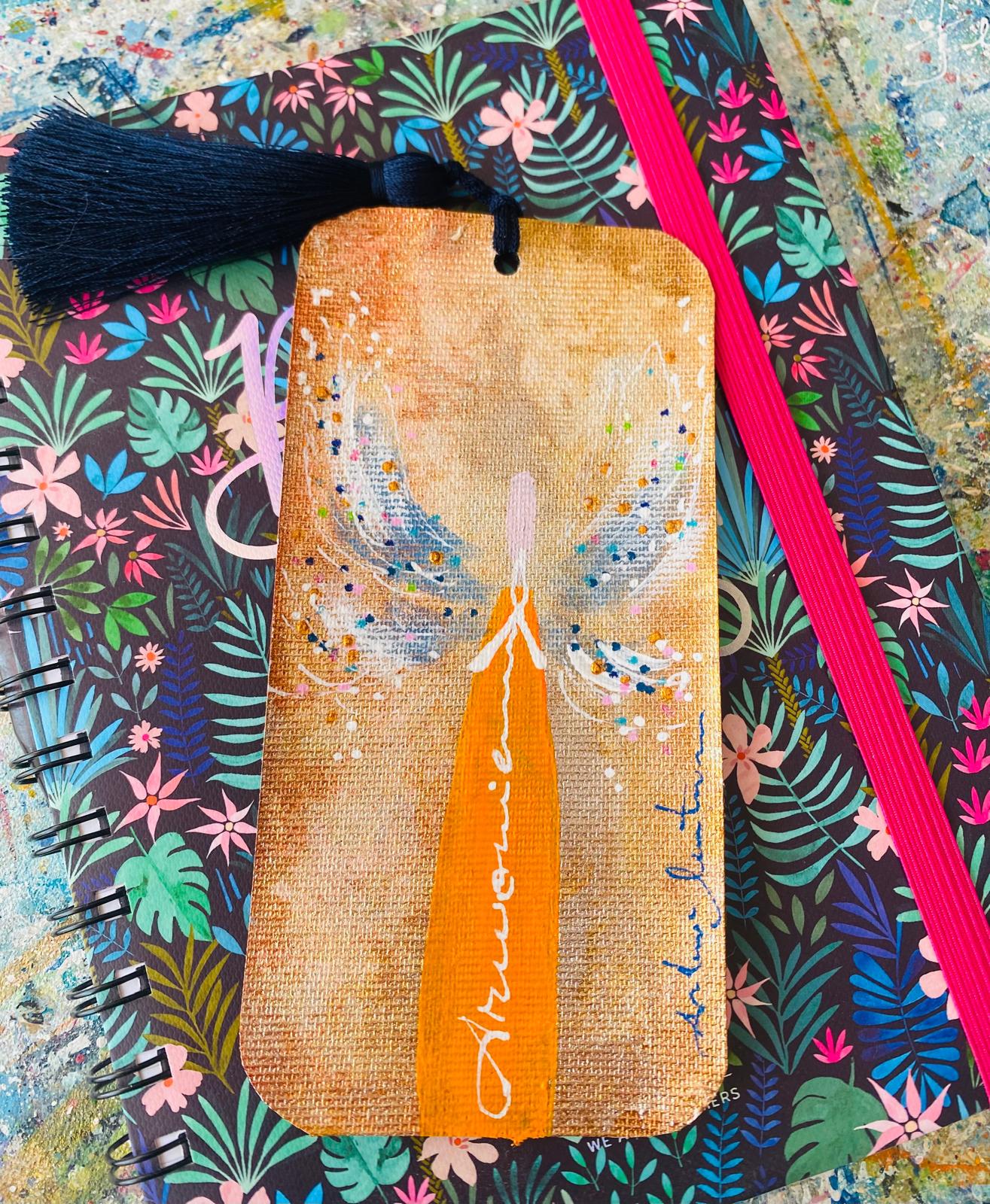 Livres, journaux, signets