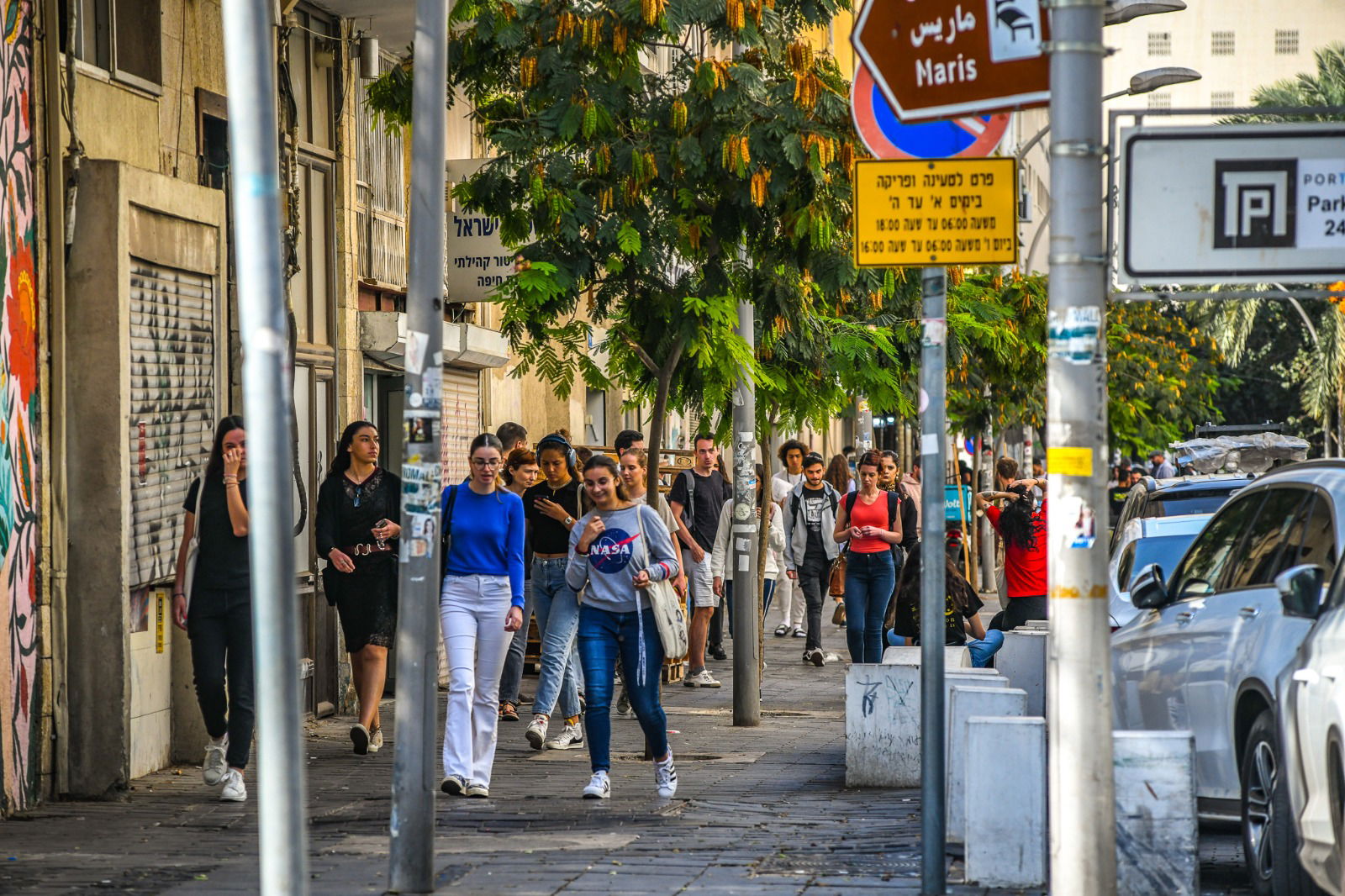 קדימה, צעד - אל המסעדות ברחוב הנמל!