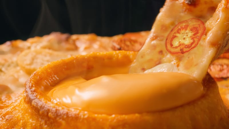 דומינו'ס פיצה משיקה את ה-Volcano