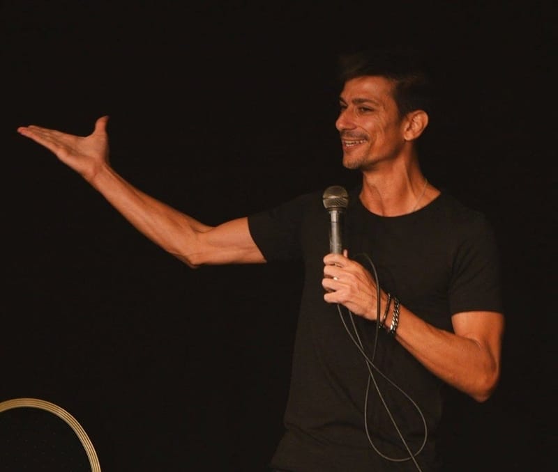 Stand-up comedian Shahar Mor - Let's take a look at his Tinder!