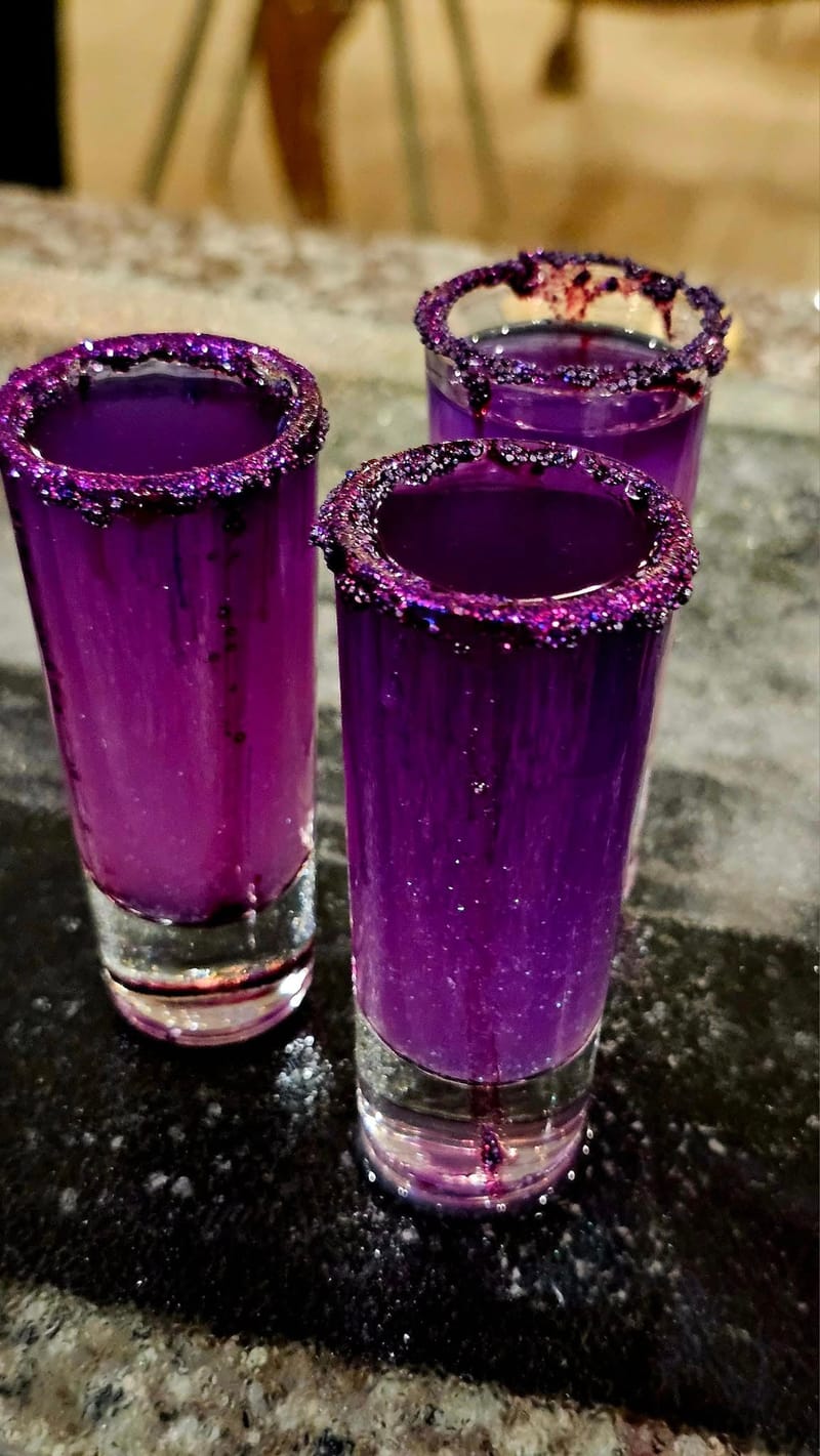 CAN BE ALCOHOLIC OR NON-ALCOHOLIC