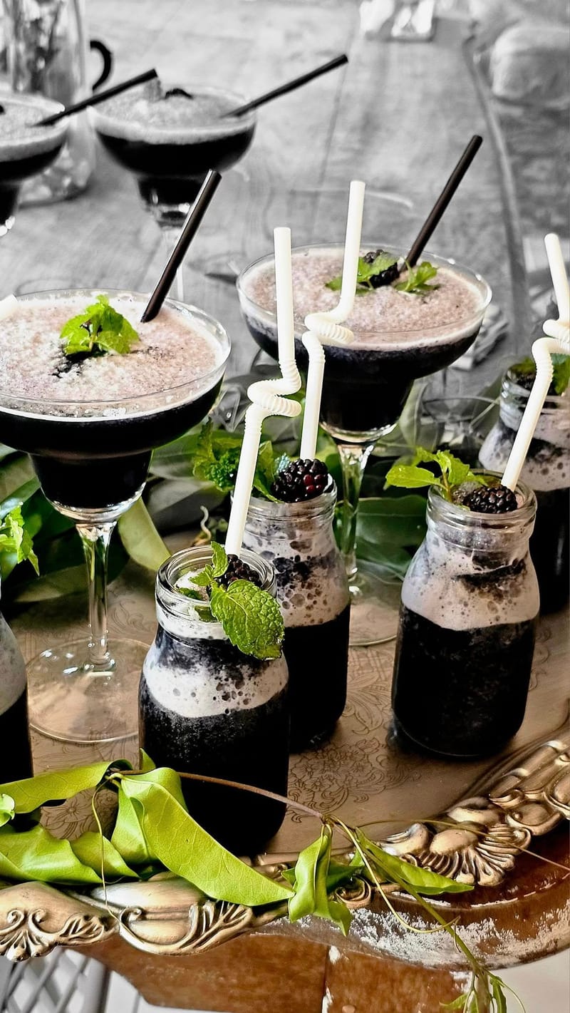 CAN BE ALCOHOLIC OR NON-ALCOHOLIC