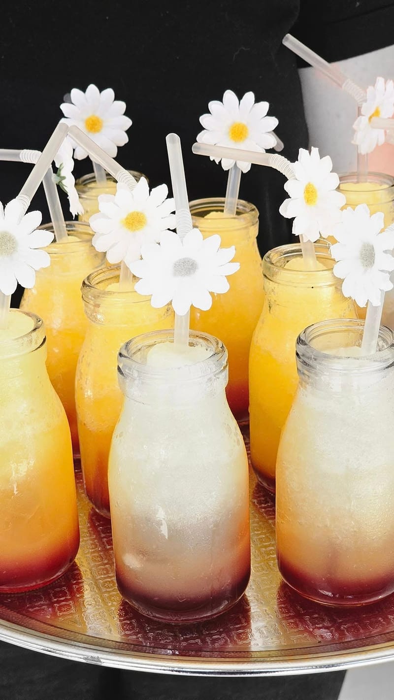 CAN BE ALCOHOLIC OR NON-ALCOHOLIC