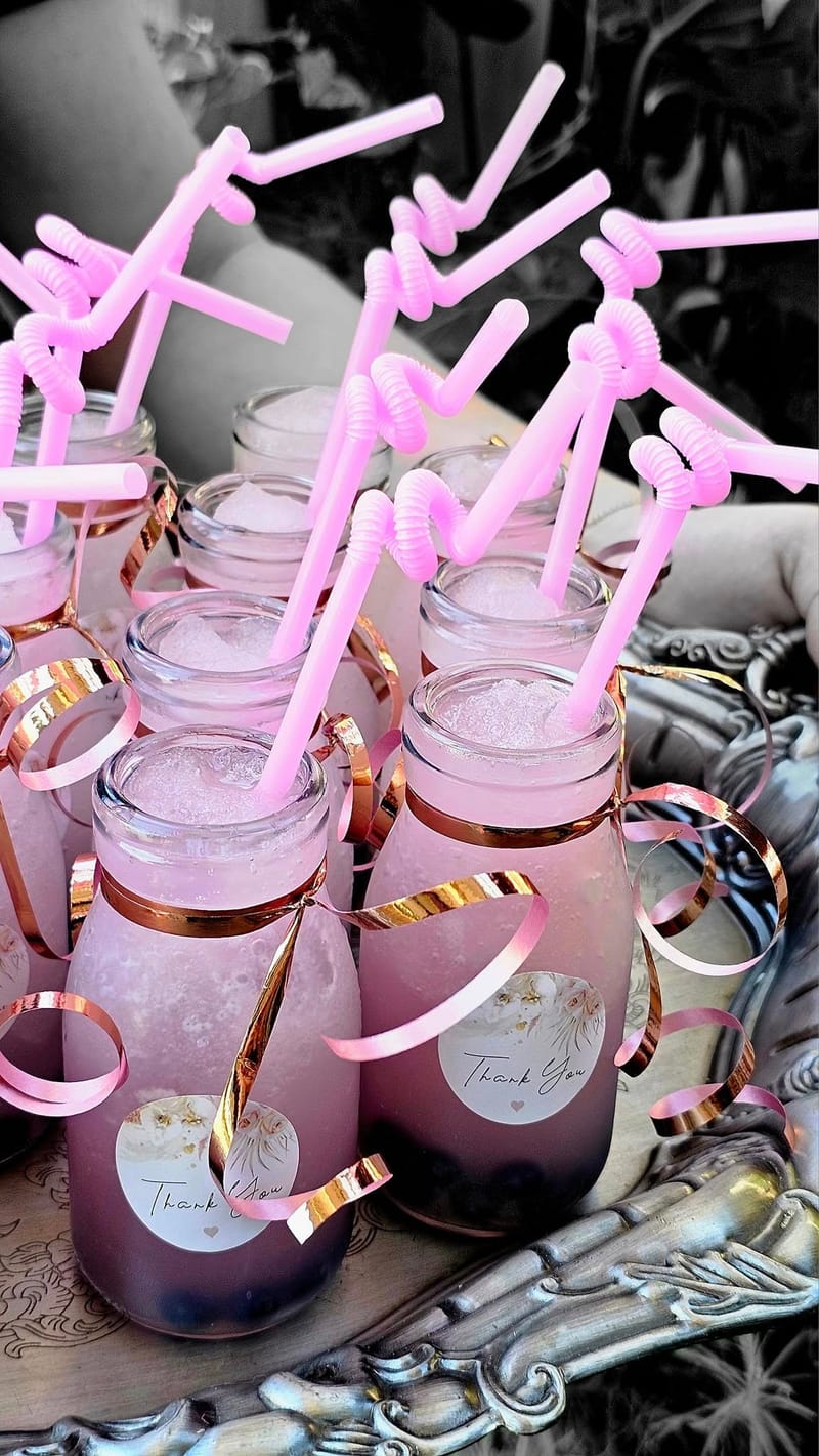 CAN BE ALCOHOLIC OR NON-ALCOHOLIC