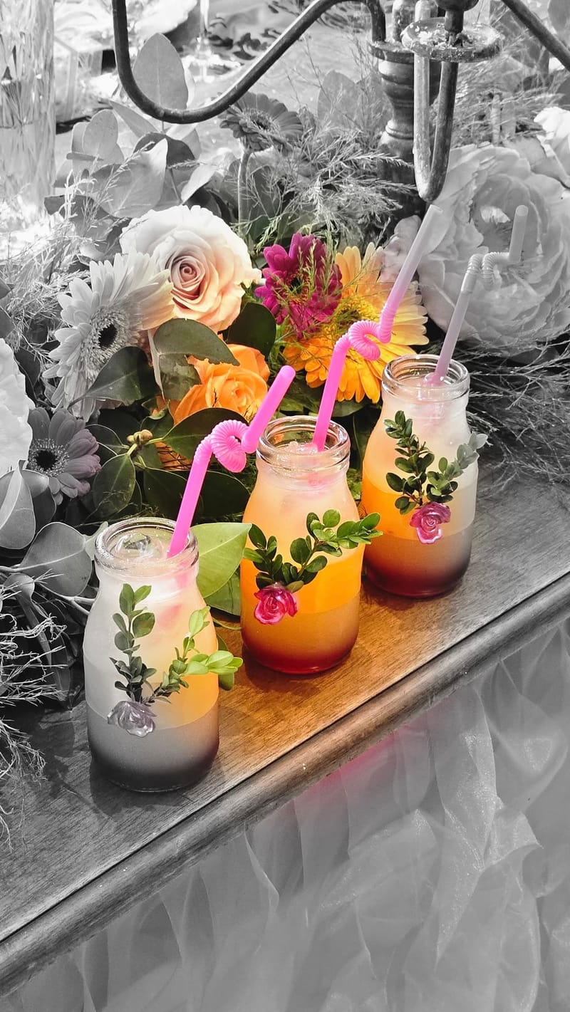 CAN BE ALCOHOLIC OR NON-ALCOHOLIC