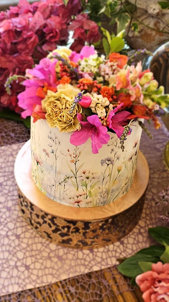 CAKES & CUPCAKES