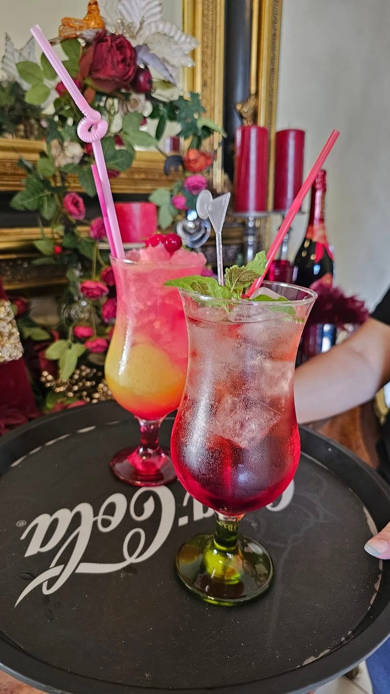 CAN BE ALCOHOLIC OR NON-ALCOHOLIC