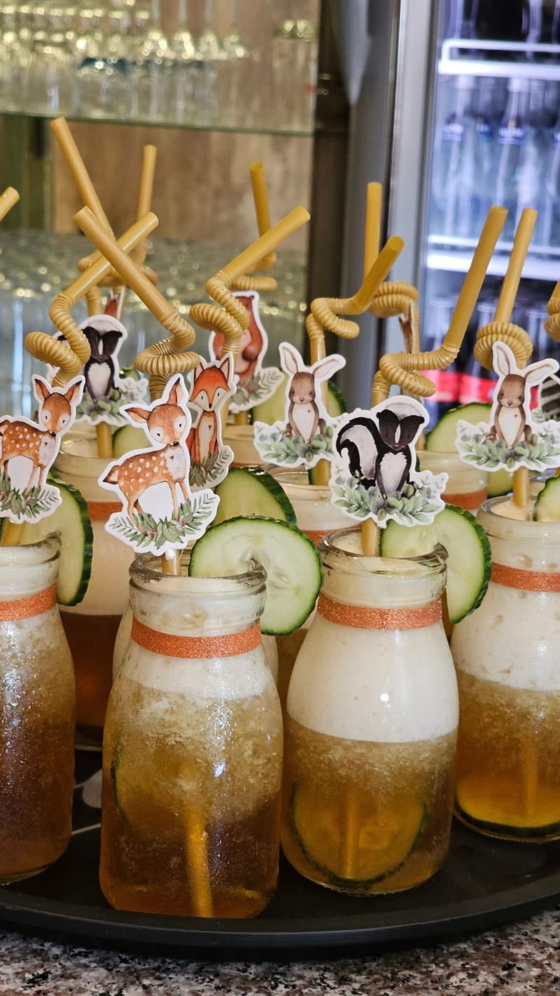 CAN BE ALCOHOLIC OR NON-ALCOHOLIC